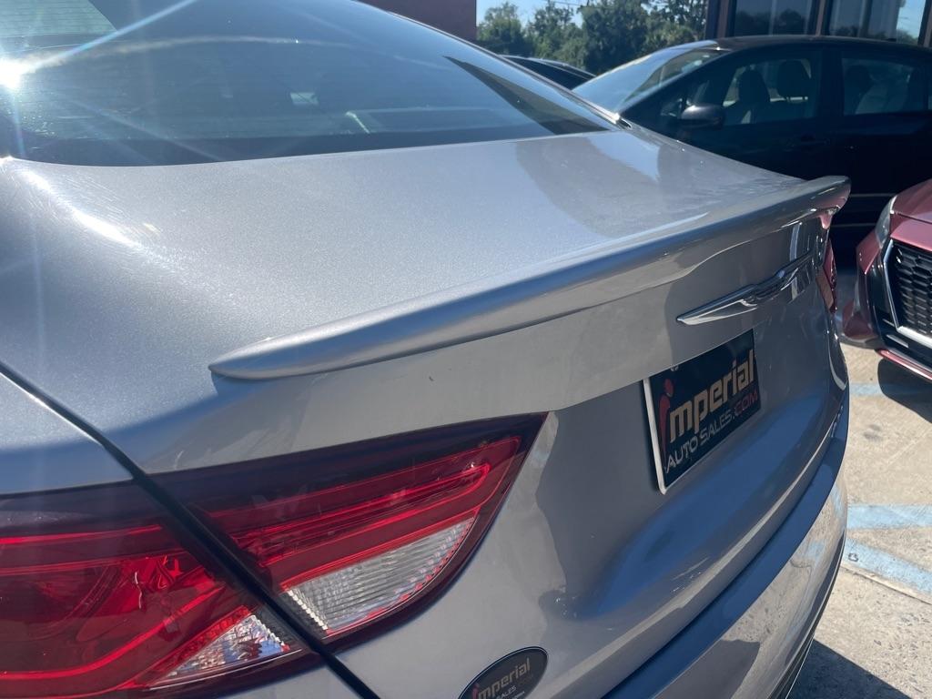 Chrysler 200  2017