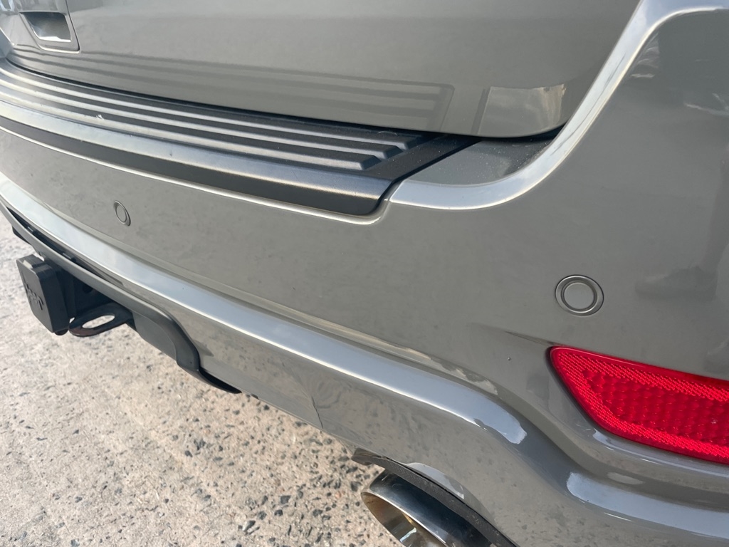 2020 Jeep Grand Cherokee Altitude photo 4