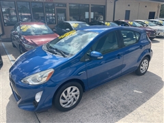 2015 Toyota Prius c  2015 Toyota Prius c