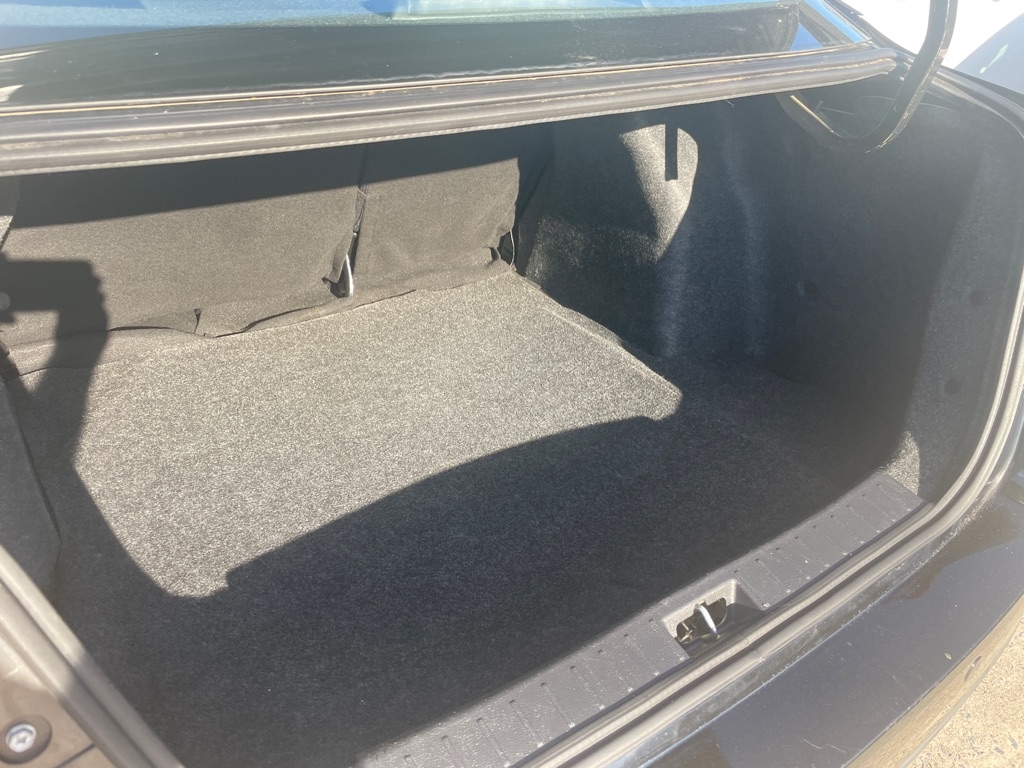 2020 Nissan Versa S photo 11