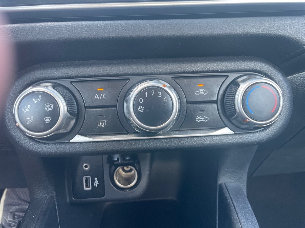 2020 Nissan Versa S photo 19