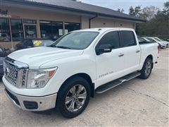 2019 Nissan Titan  2019 Nissan Titan