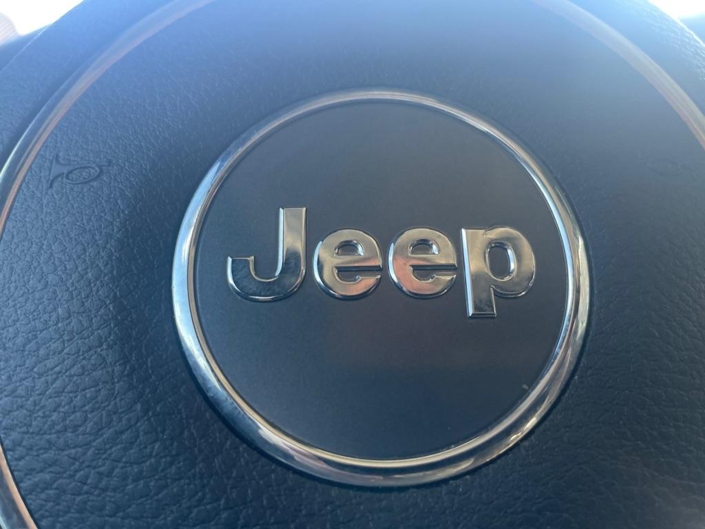 Jeep Wrangler 4WD 2dr Sahara 2014