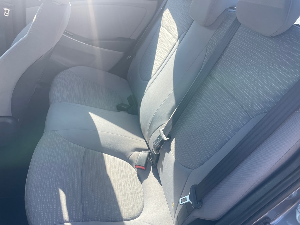 Hyundai Accent  2015