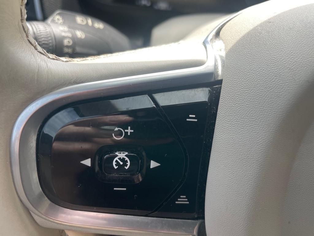 Volvo XC90  2017