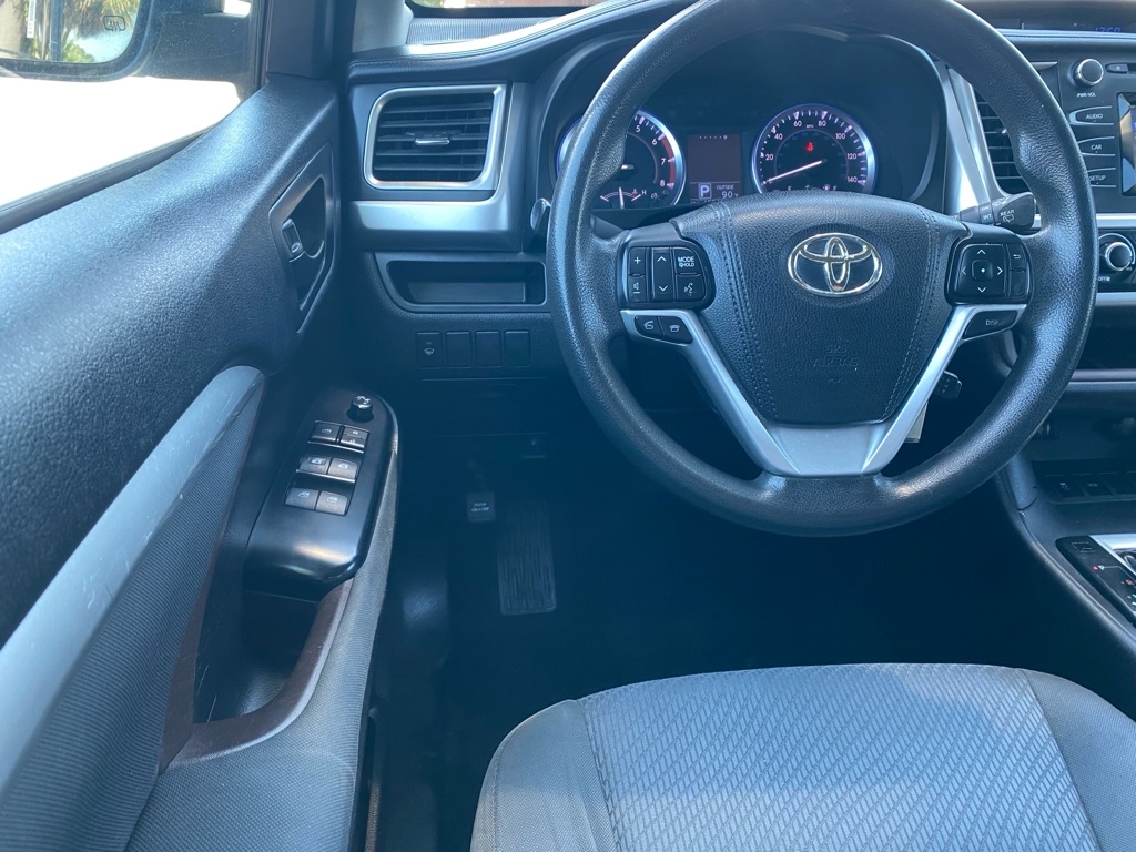 Toyota Highlander  2016