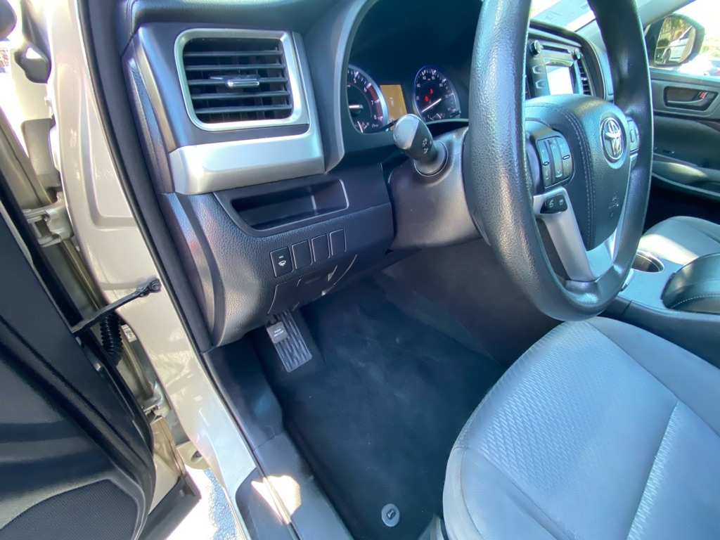 Toyota Highlander  2016