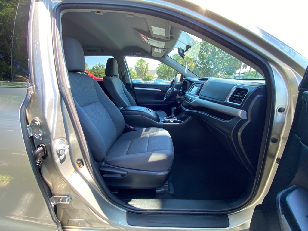 Toyota Highlander  2016