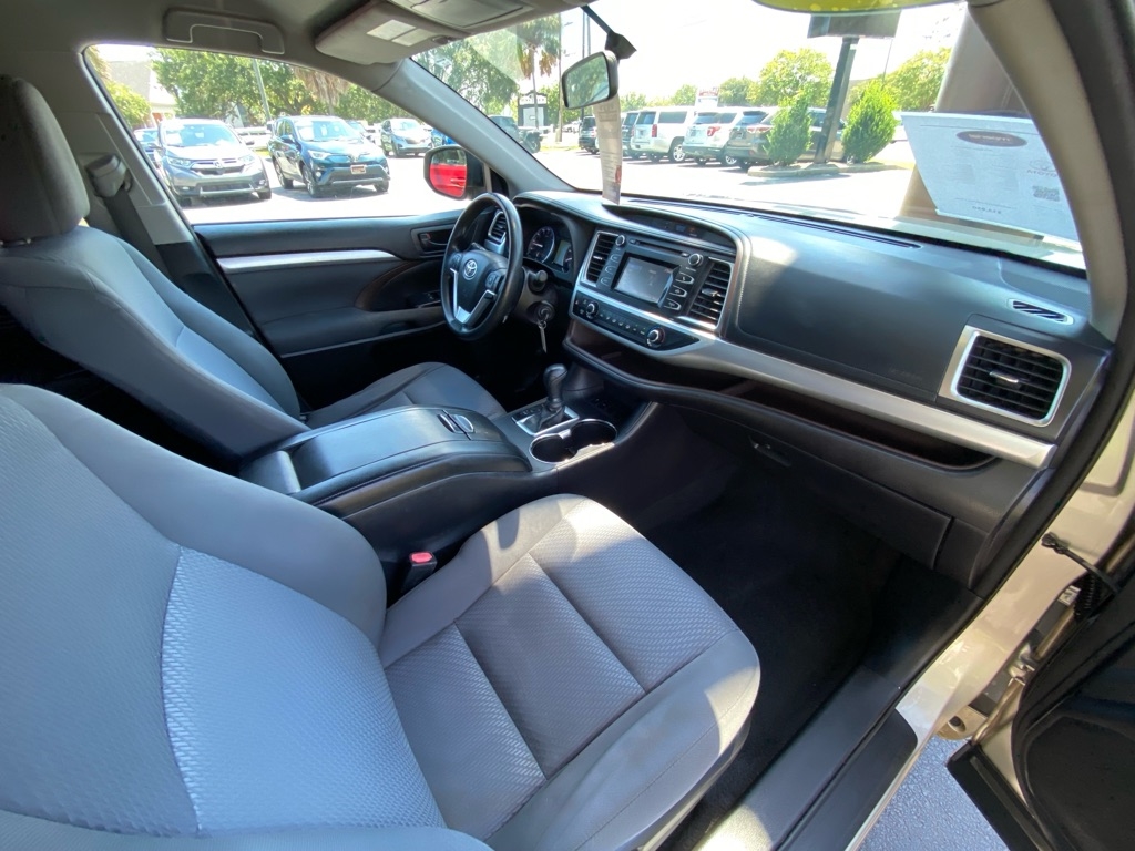 Toyota Highlander  2016