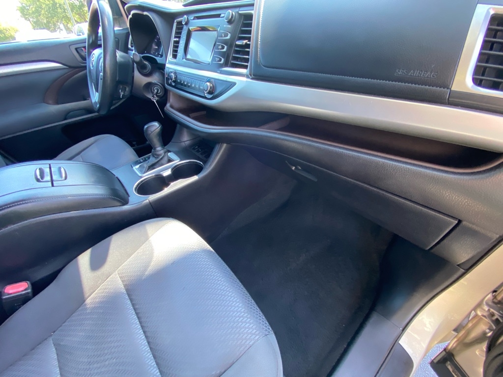 Toyota Highlander  2016