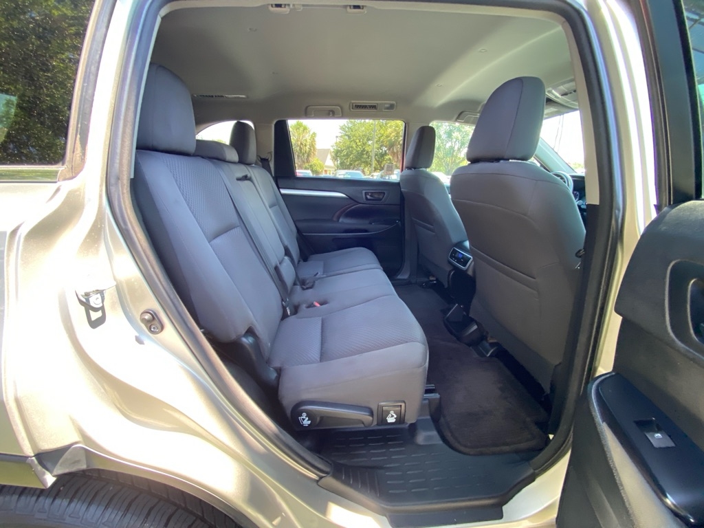 Toyota Highlander  2016