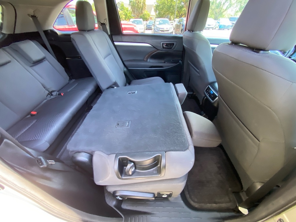 Toyota Highlander  2016