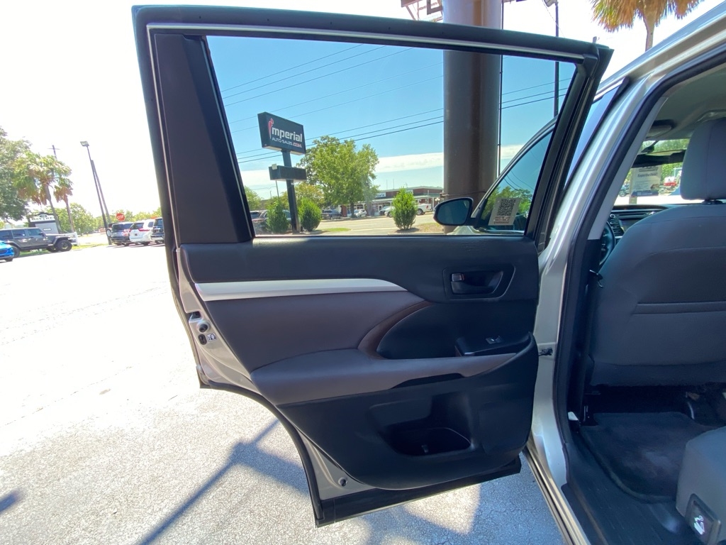 Toyota Highlander  2016