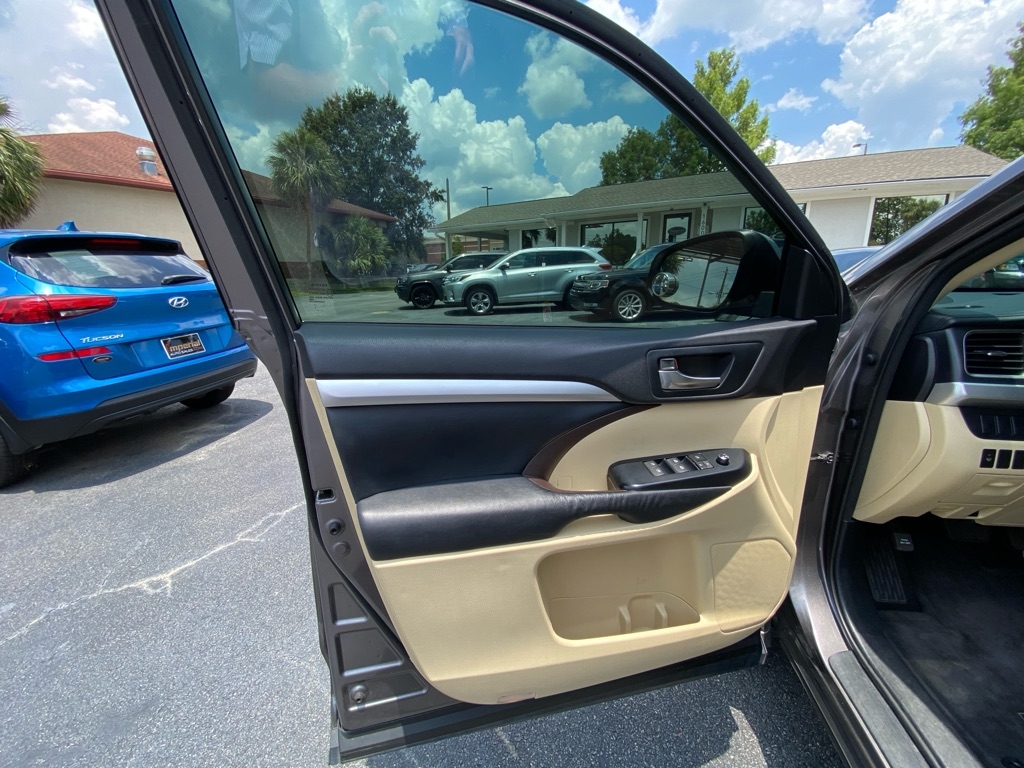 Toyota Highlander  2015