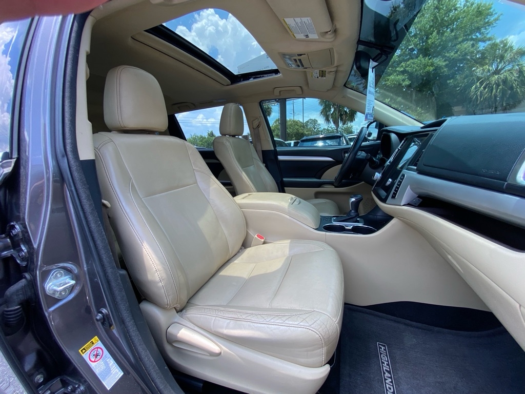 Toyota Highlander  2015