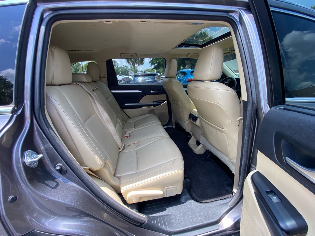 Toyota Highlander  2015