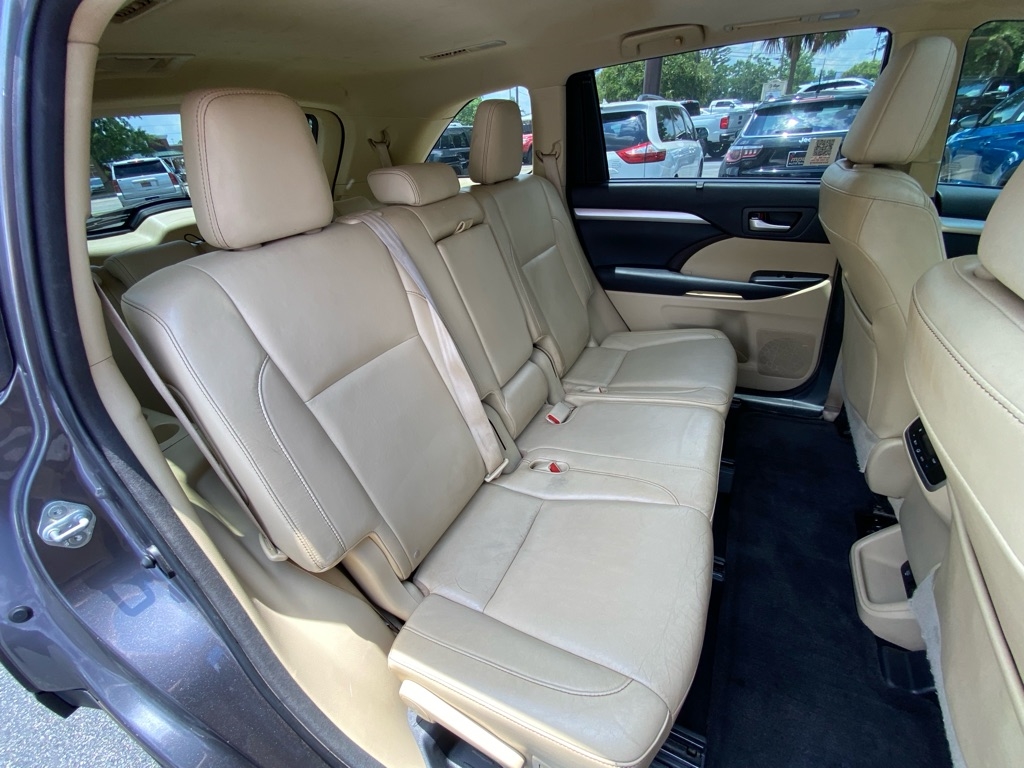 Toyota Highlander  2015