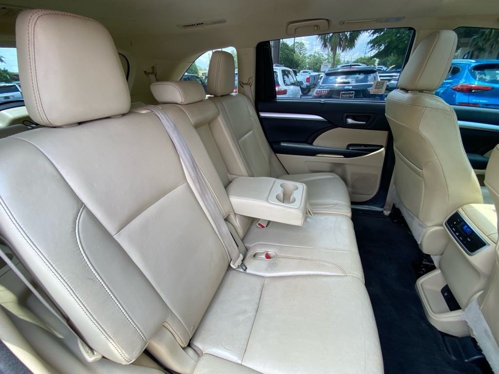 Toyota Highlander  2015