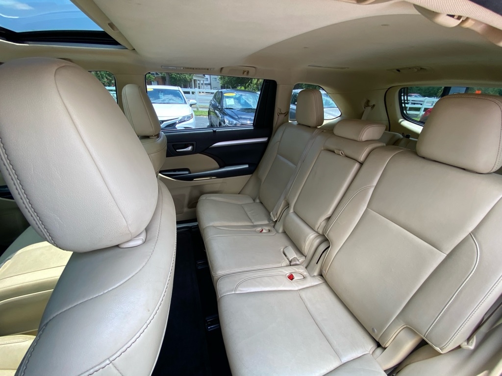 Toyota Highlander  2015