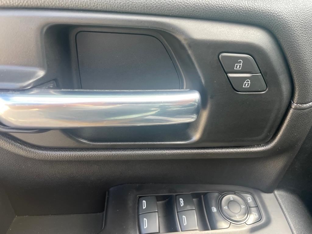 Chevrolet Silverado 1500  2020