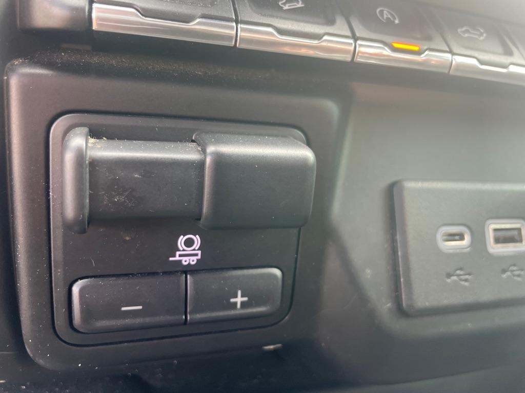 Chevrolet Silverado 1500  2020