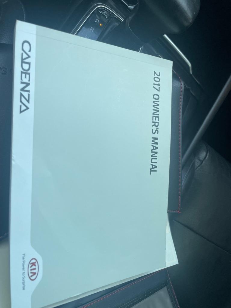 Kia Cadenza  2017
