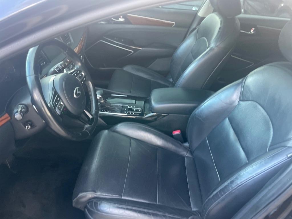 Kia Cadenza  2017