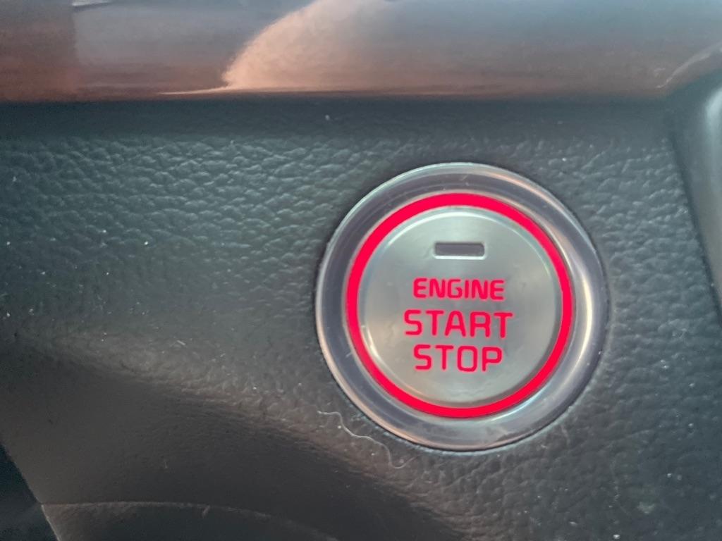 Kia Cadenza  2017
