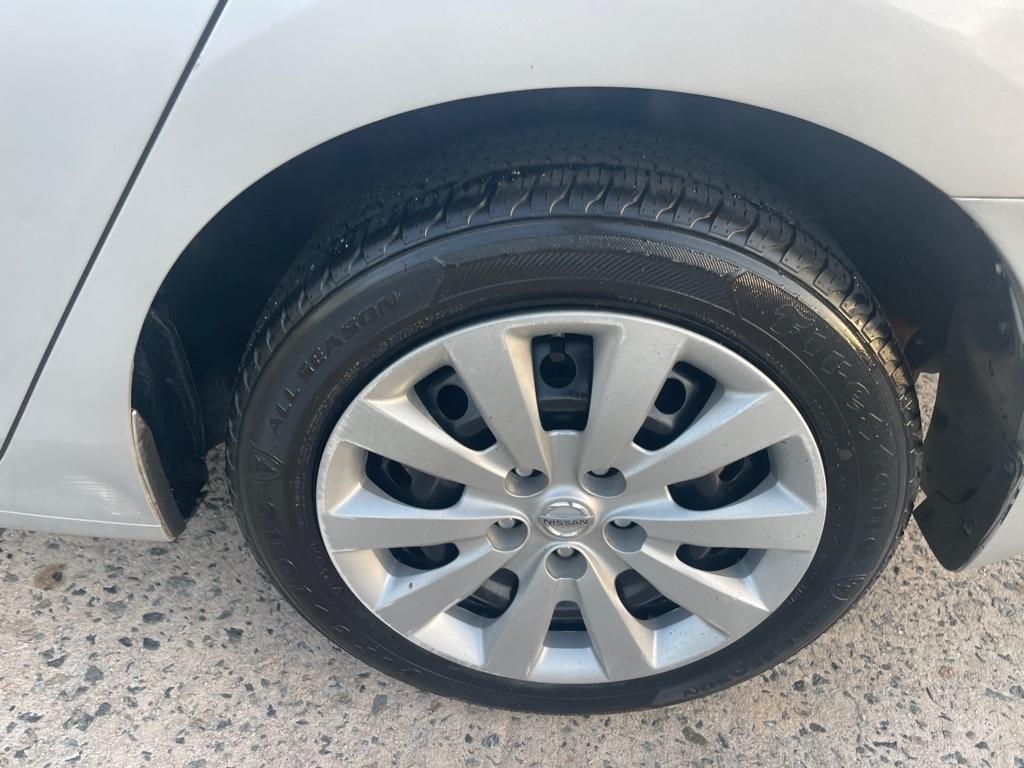 Nissan Sentra  2014