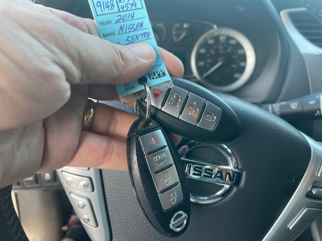 Nissan Sentra  2014