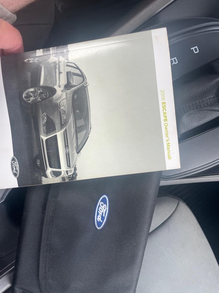 Ford Escape  2016