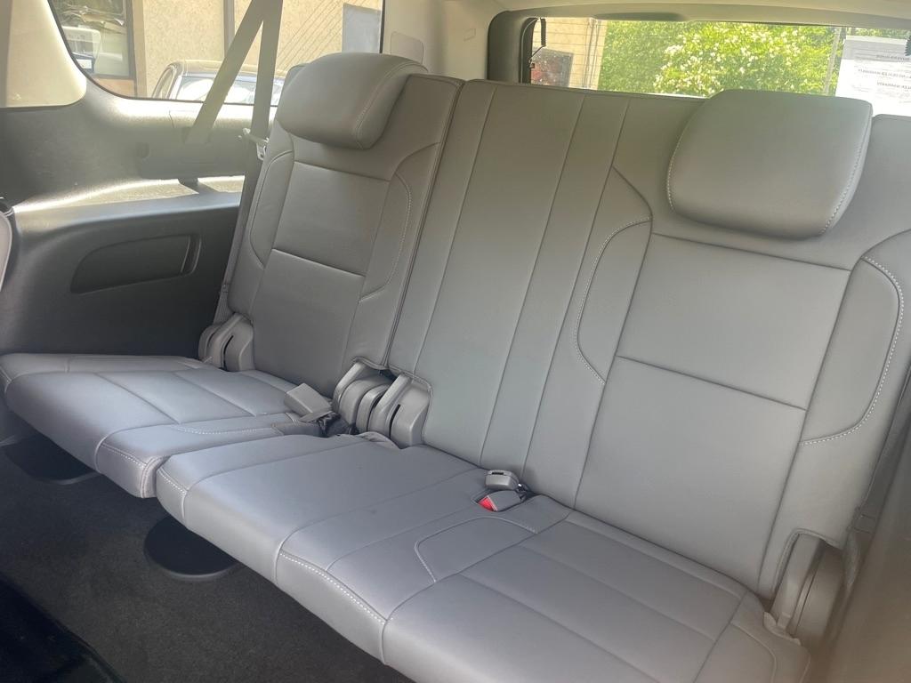Chevrolet Suburban  2018