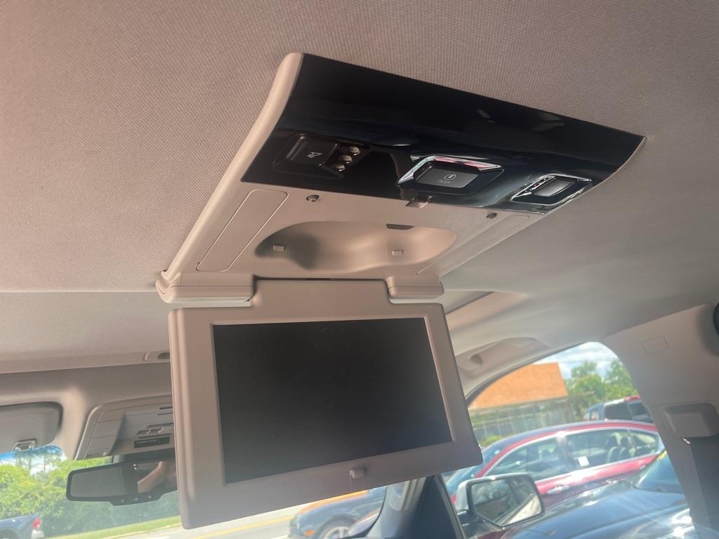 Chevrolet Suburban  2018