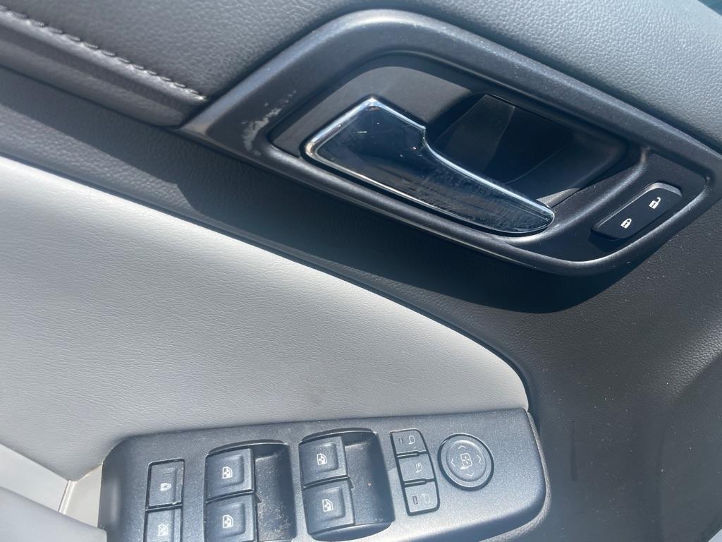 Chevrolet Suburban  2018