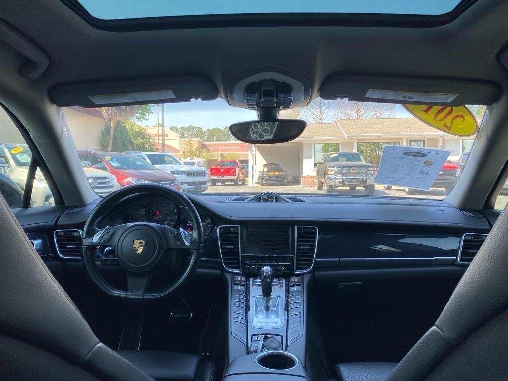 Porsche Panamera  2016