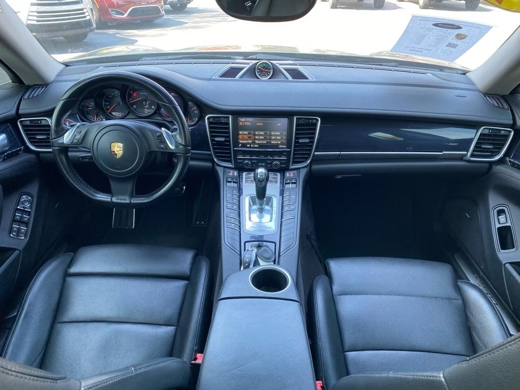Porsche Panamera  2016