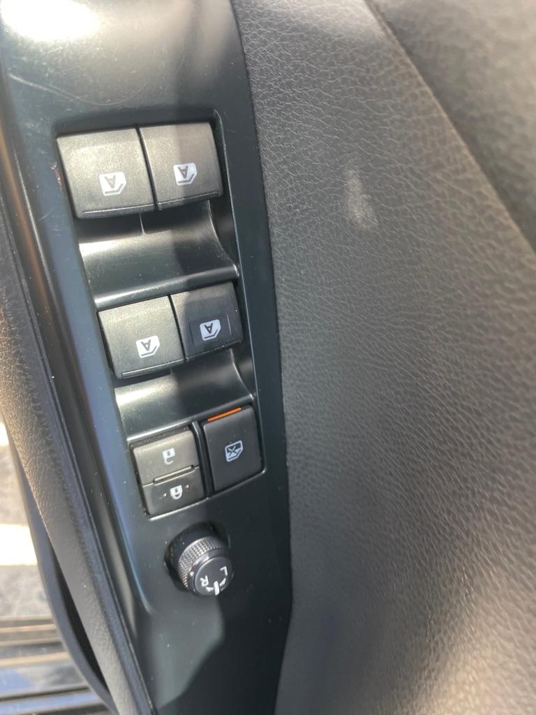 Toyota Camry SE 2020