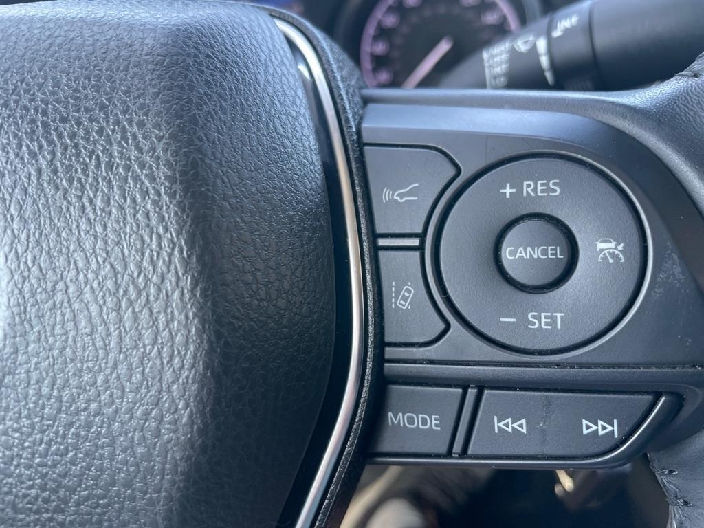 Toyota Camry SE 2020