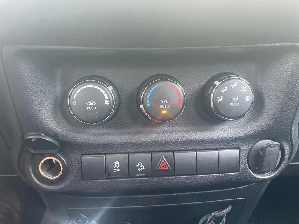 Jeep Wrangler  2014