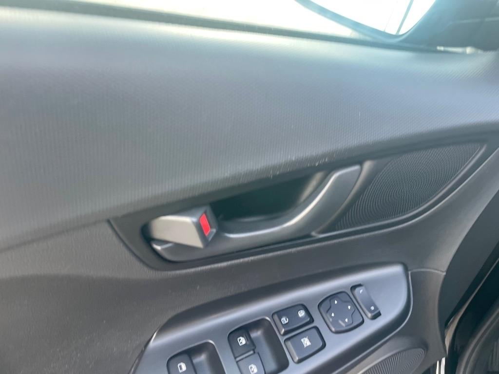 Hyundai Kona  2021