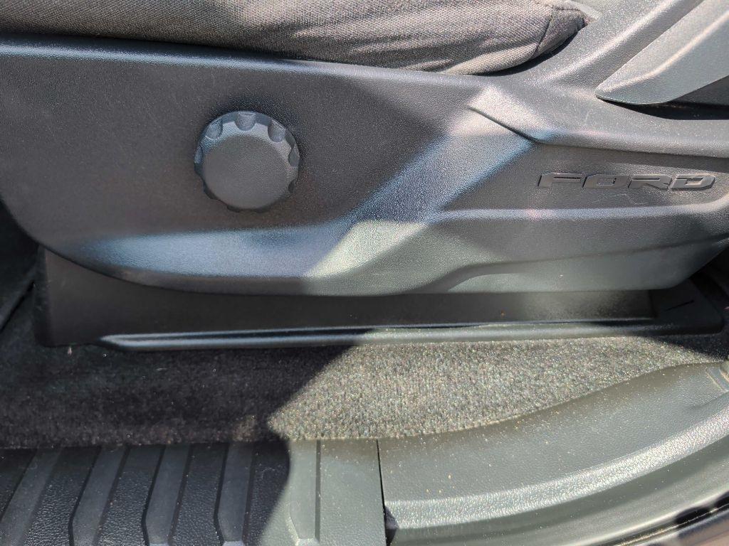 Ford F-150  2021