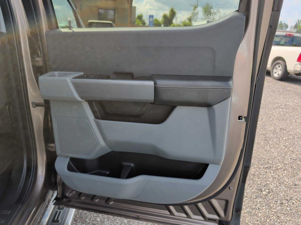 Ford F-150  2021