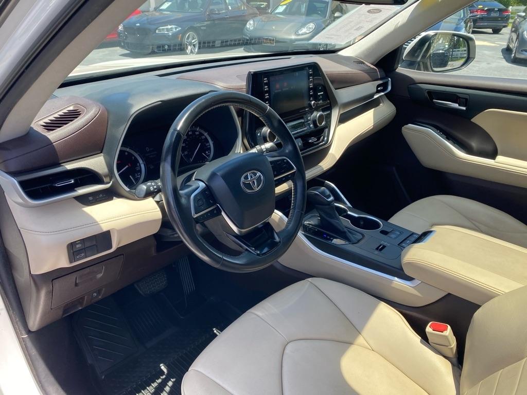 Toyota Highlander  2020
