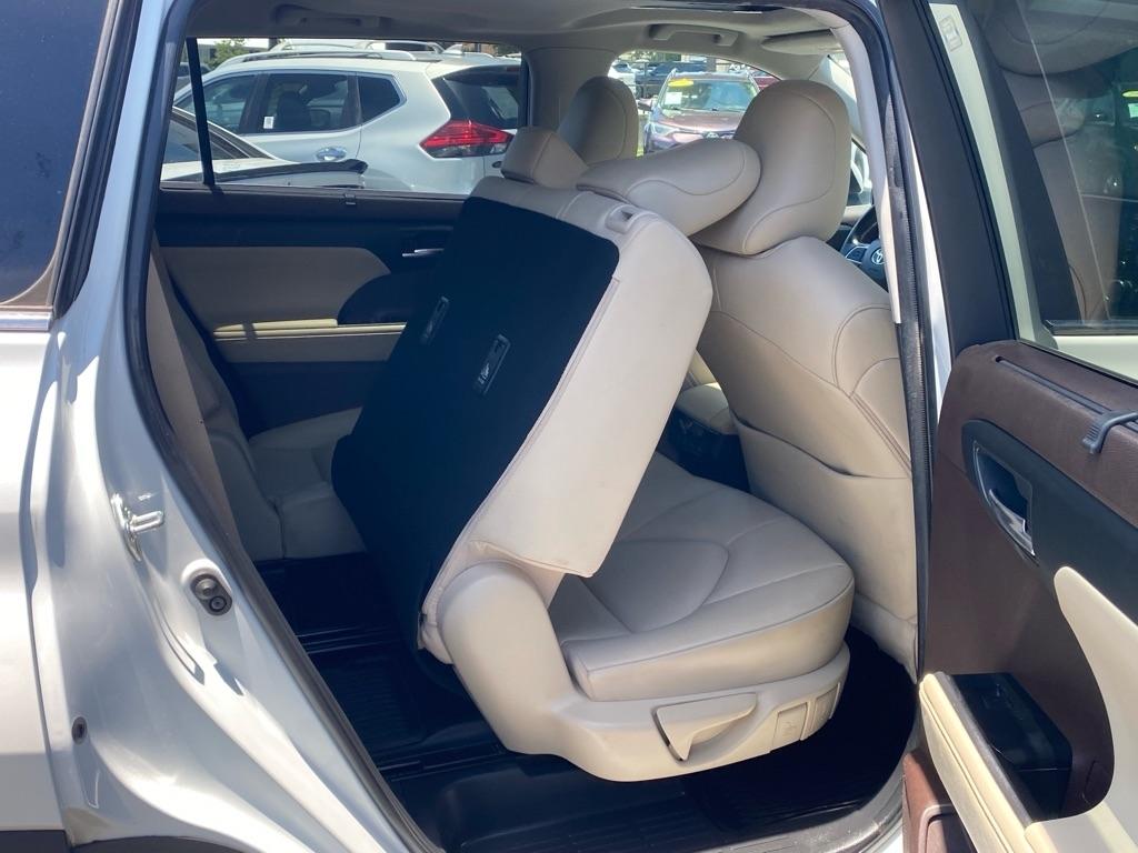 Toyota Highlander  2020