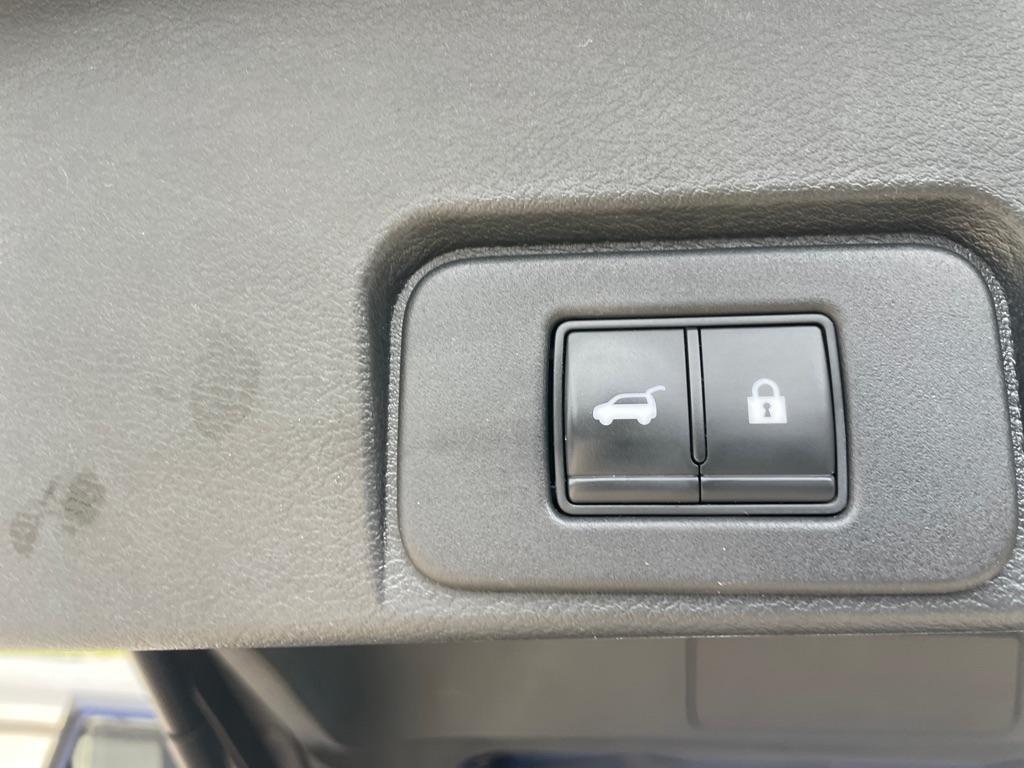 Nissan Rogue  2021