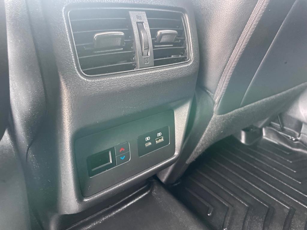 Nissan Rogue  2021