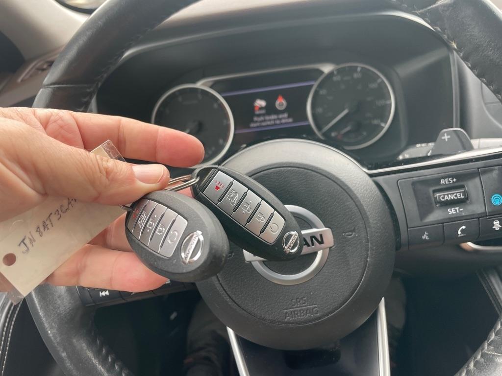 Nissan Rogue  2021