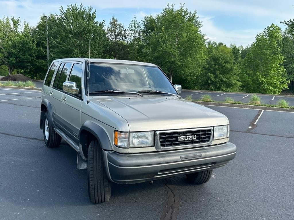 Isuzu Trooper S 1995