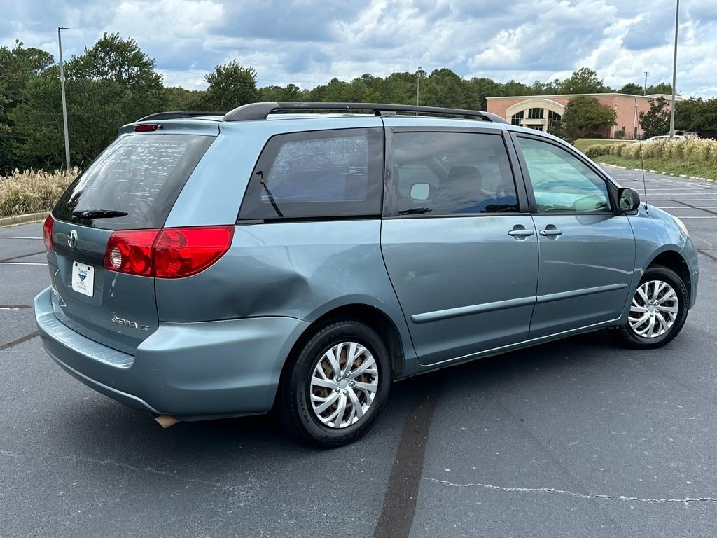Toyota Sienna  2006