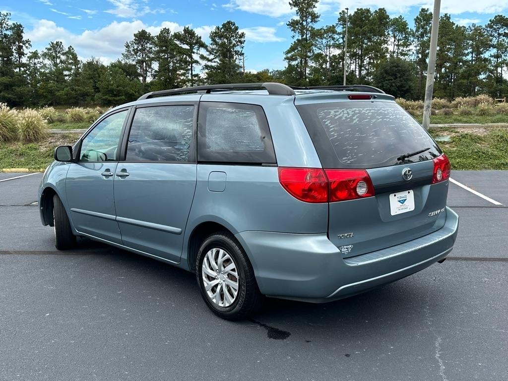 Toyota Sienna  2006